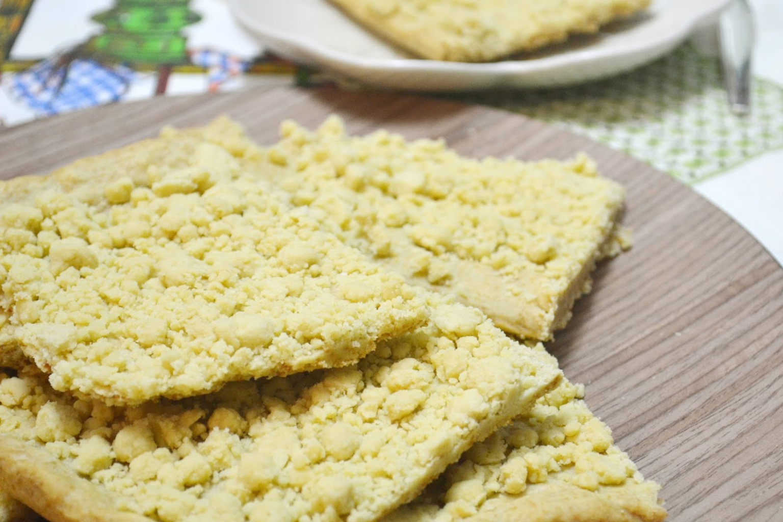 Coca salada de mollitas típica de la provincia de Alicante