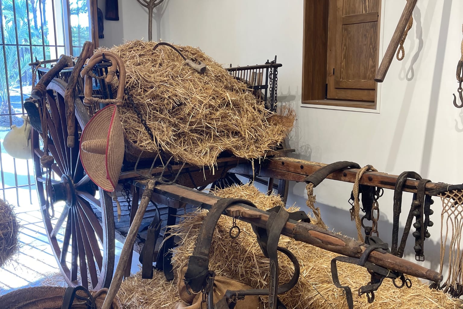 Carro antiguo visitable en el museo Puçol de Elche